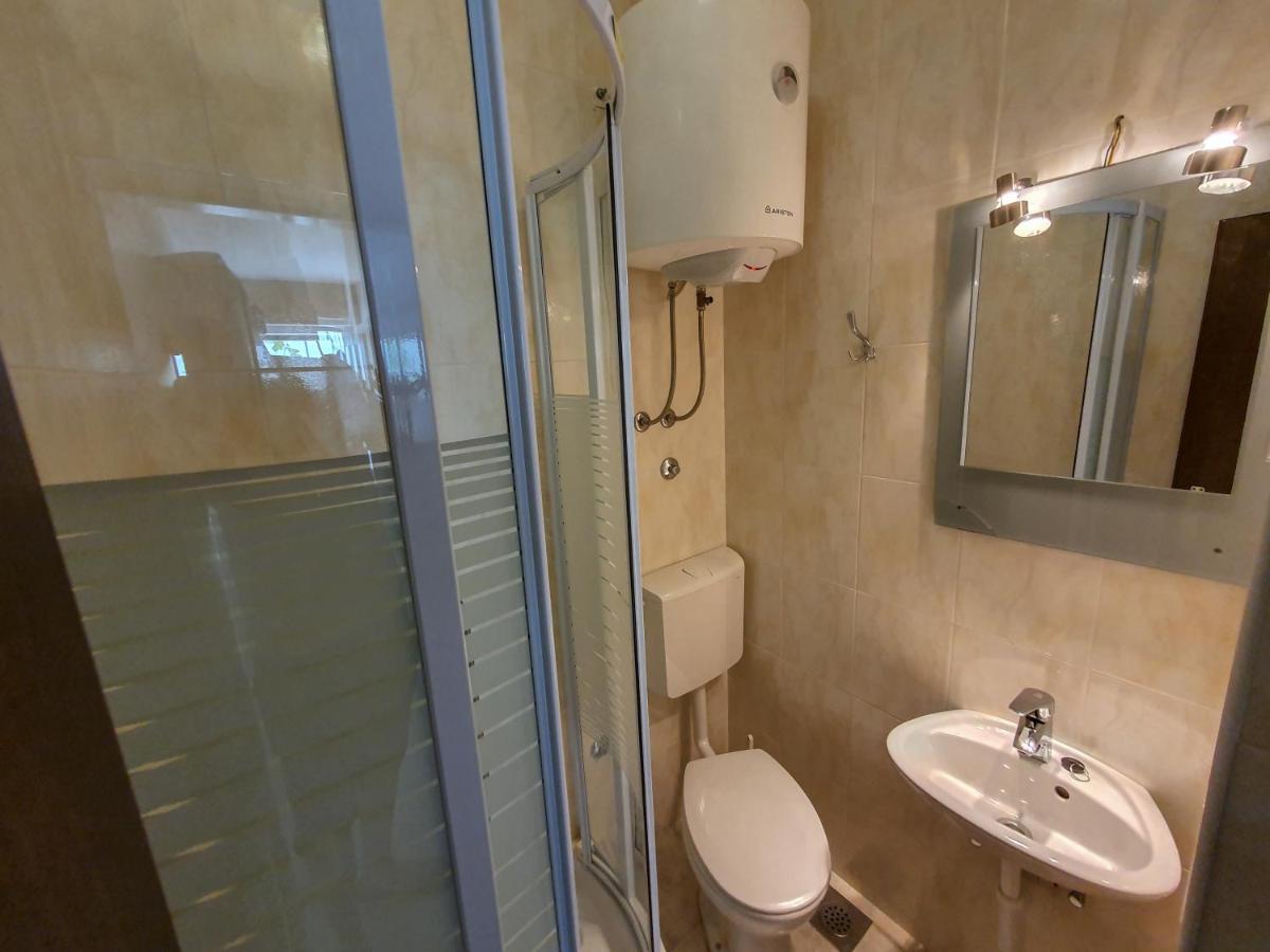Makjanic Apartment Jelsa  Ngoại thất bức ảnh