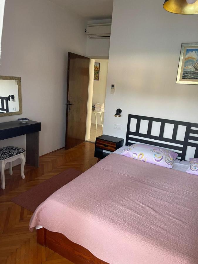 Makjanic Apartment Jelsa  Ngoại thất bức ảnh